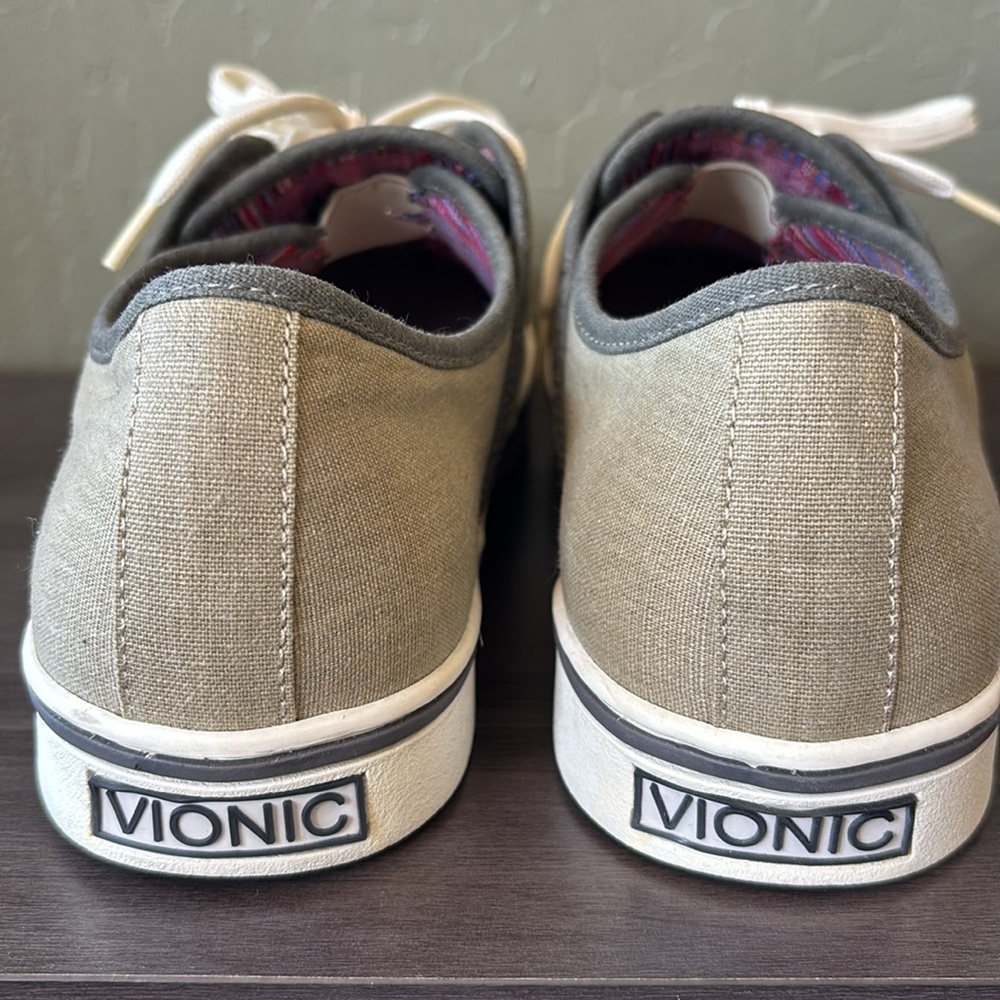 Vionic Bryson‎ Tan Khaki Canvas Lace Up Sneakers Size 9 - Picture 5 of 7